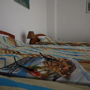 https://pavloudis-apartments.hotelschalkidiki.net